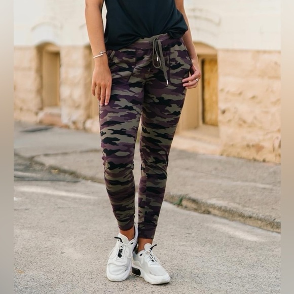 Zyia purple cano unwind joggers - Picture 2 of 8